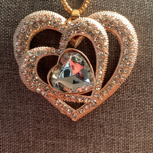 Betsey Johnson Heart Pendant Necklace - Picture 2 of 7
